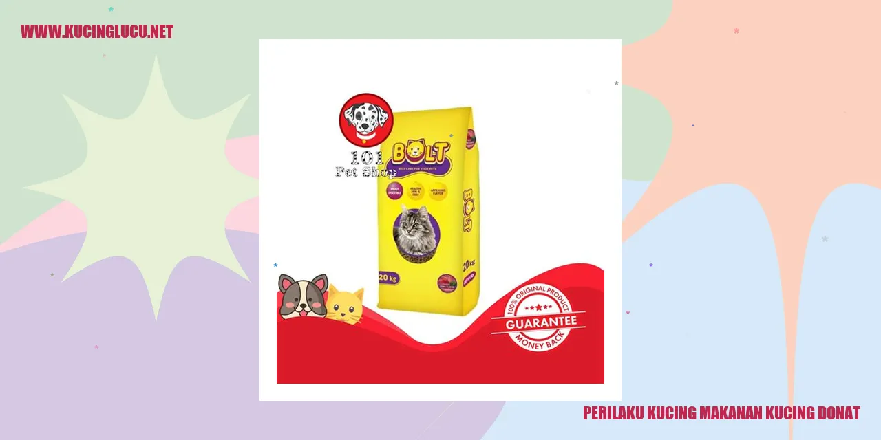Seekor Kucing yang Ingin Makan Donat