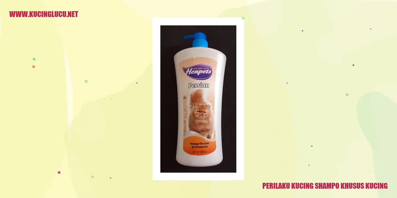 Kucing yang Menikmati Shampo Khususnya