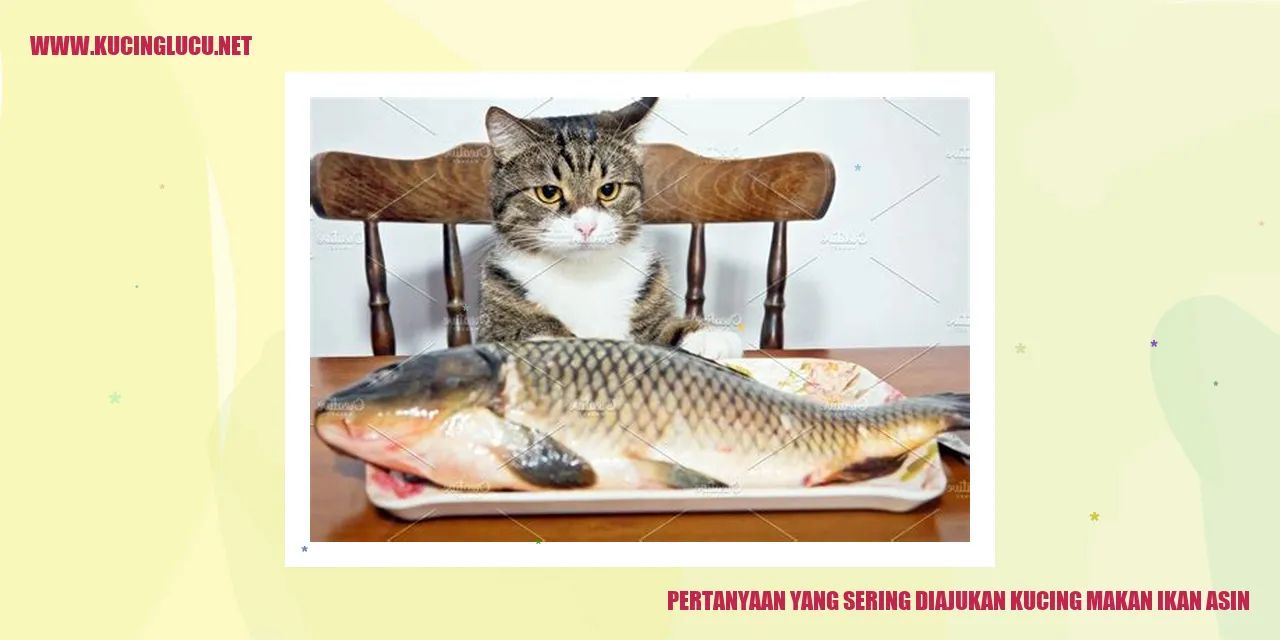 Ilustrasi Kucing Menikmati Ikan Asin